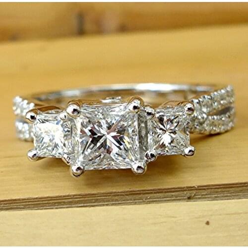 Huitan Square Cubic Zirconia Women Rings Classic Wedding Bands Eternity Bridal Ring High-quality Silver Color Female Jewelry New