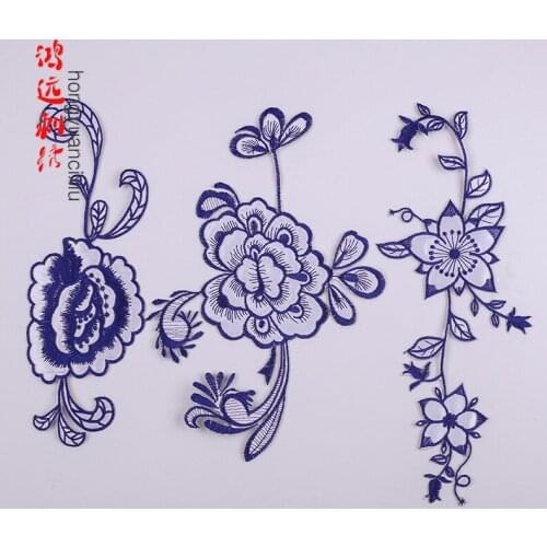 50pcs/Lot Blue and White Pattern Embroidery Patches Letters Clothing Decoration Accessories Diy Iron Heat Transfer Applique