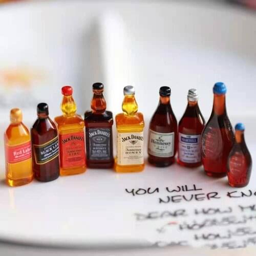 Resin 3D Simulation Bottle Charms Mini Wine Bottle Jewelry Making Charms 10pcs/lot For DIY Necklace Jewelry Accessories