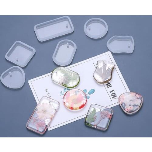 Round Love Pendant Silicone Mold DIY Crystal Epoxy Resin Mold Keychain Pendant Jewelry Making Tools Resin Crafts Casting Mould