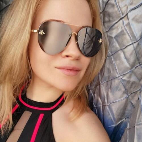Fashion Little bee Aviation Sunglasses Women Shades Female Gradient ocean Lens UV400 Sun Glasses Luxury Rimless Glasses