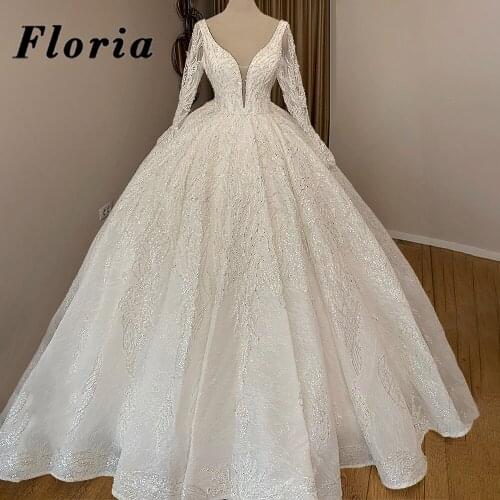 Charming Beaded Crystals Wedding Dresses 2020 Custom Made Ball Gown Bridal Gowns Long Arabic Middle East V Neck Bridal Dresses