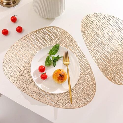 1pcs Swan Egg Shape Placemat PVC Hollow Heat Insulation Pad Non-slip Western Table Mats Tea Cup Coaster Kitchen Hotel Home Decor