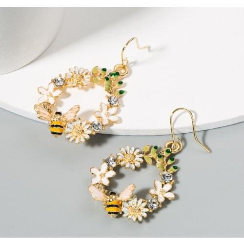 Makersland Bee and Flower Earring Unique Design Elegant Earrings For Women Trendy Sweet Flower Earrings Accessaries Korean Style