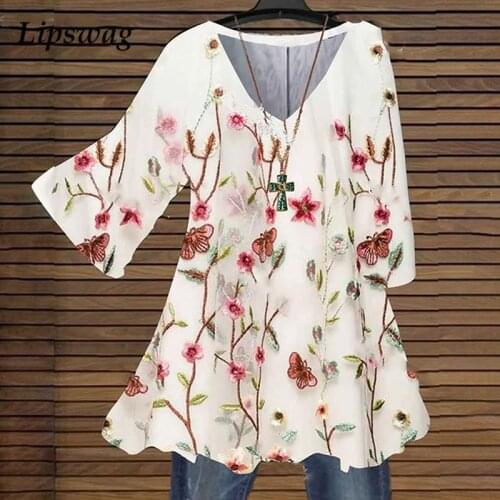 Fashion Sexy V-Neck Female Blouse Elegant Floral Print Loose Shirt Vintage Women Half Sleeve Spring Autumn Tops Blusa Streetwear