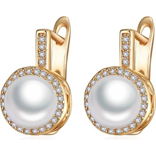 Romantic Natural White Pearl Stud Earrings for Women Gold Zirconia Round Small Earring with Pearl Jewelry Gifts for Girls