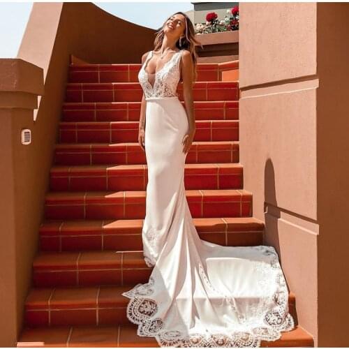 Wedding Dress Mermaid Scoop Tank Lace Appliques Beads Backless Button Pearls Sashes Floor Length Sweep Train Gorgeous Bride Gown