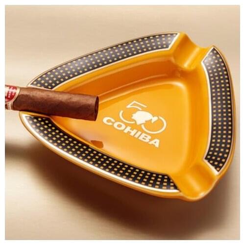 Cigar ashtray ceramic large diameter 3 cigarette tank European living room decoration gift box for cigar smoke extinguisher
