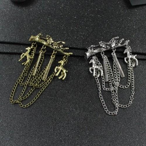 European and American Retro Branch Brooch Elk Boundary Horse Christmas Leaf Tassel Collar Pin Badge Mens Suit Pin Accessories