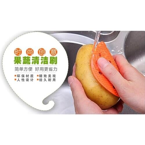 Multi-functional Fruit Vegetable Brush Kitchen Tools Easy Cleaning Brush For Potato Kitchen Home Gadgets cooking tool
