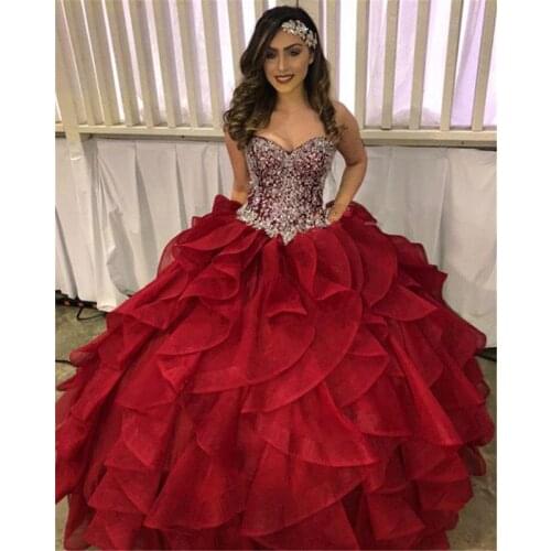 Luxury Ball Gown Burgundy Quinceanera Dresses Strapless Beaded Tiered Custom Made Quinceanera Dress 2020 Vestido De Fiesta