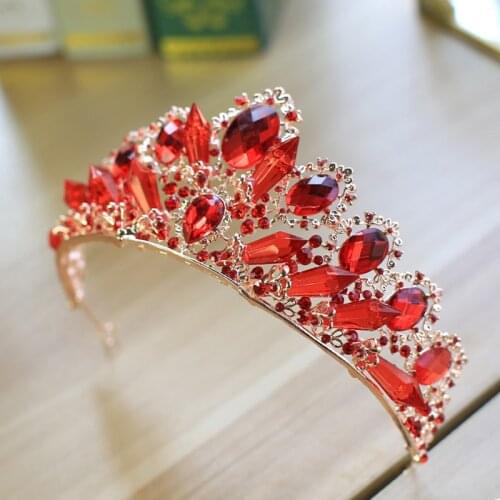 New Drop Red Crystal Tiaras Vintage Gold Rhinestone Pageant Crowns With Comb Baroque Wedding Hair Accessories Princes Party