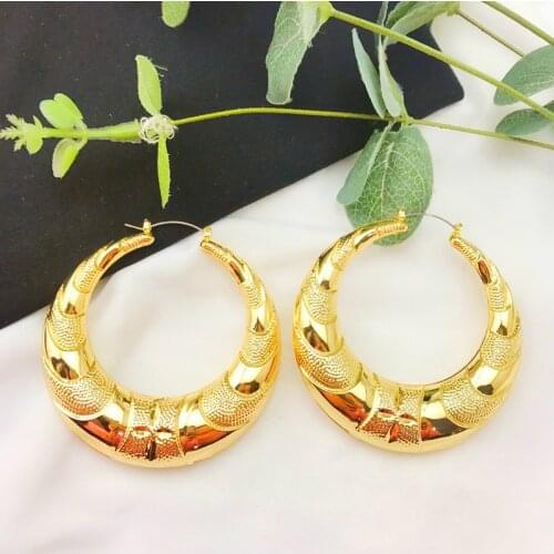 Exaggerated Big Round Alloy Hoop Earrings for Women Gold Color Large Circle Metal Hoop Eearrings Female Fashion Jewelry Gifts