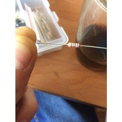 New and original 200PCS 1G OR68MresistanceRI40 glass glaze resistance