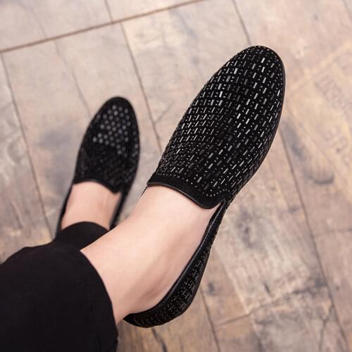 2021 Mens Rhinestones Dress Shoes Luxury Italian Style Fashion Party Flats Men Formal Shoes Nightclub Wedding Formal Loafers