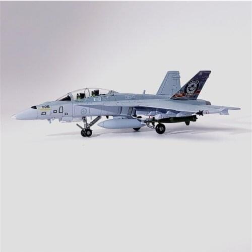 1:100 Scale F/A-18 Canadian Air Force Maple Leaf Painting Edition F18B Fighter Aircraft Model Decoration Souvenir