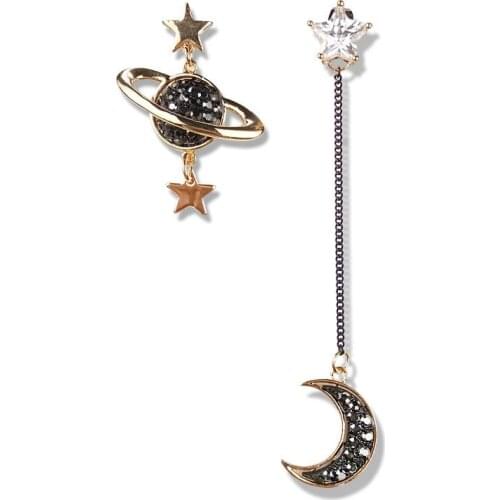 New Korean Clip on Earrings Creative Cute Universe Planet Moon Star No Pierced Asymmetirc Design Ear Clips for Women