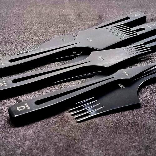 Hand polished French Style Leather Stitching Chisel 2.7/3.0/3.38/3.85mm Prong Hollow Black stainless steel