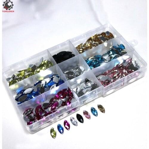 8Color 390pcs Sew On Rhinestones Crystal Acrylic Sewing Rhinestones Flatback Acrylic Sew On Stones Spacer button for DIY Garment