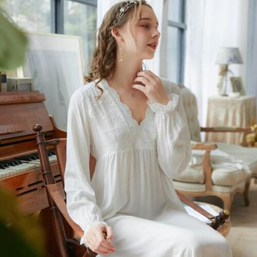 Elegant White Sleepdress Autumn Sleepwear Lantern Sleeve V Neck Bow Tie Long Sleepwear Nightgown Cotton Nightdress Negligee