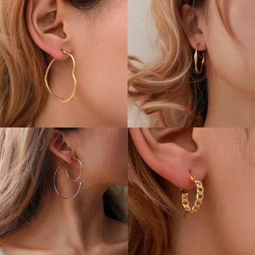 2020 Hot Sale Stud Earing Oorbellen Fashion Love Heart Earrings Geometric Ear Accessories Girls Ladies modern Statement Jewelry
