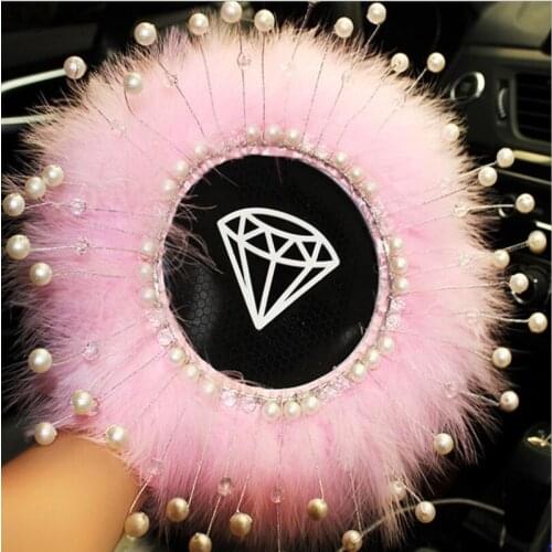 Cute creative car feather pearl anti-skid pad car accessories car dashboard ornaments storage pad mobile phone pad