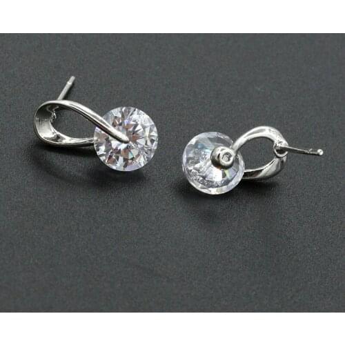 New Hot Silver Plated Sleek Silver Metal Band Clear Round Crystal Stud Earring for Women piercing Fashion Jewelry