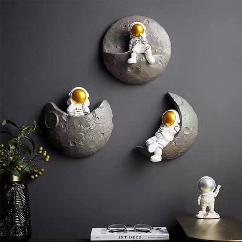 Modern Home Decoration Astronaut Wall Hanging Resin Ornaments Living Room ChildrenS Room Fun Accessories Personality Gifts