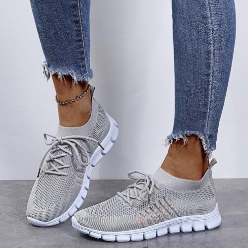 Flying Woven Mesh Shoes Breathable Sports Shoes Lace Platform Casual Running Womens Shoes Spring And Summer