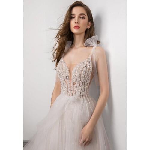 Gy boho Bridal Gown 2021 new Sexy V-neck backless Bride Wedding Dress Luxury Crystal and Pearls Vestido de novia Robe de mariee