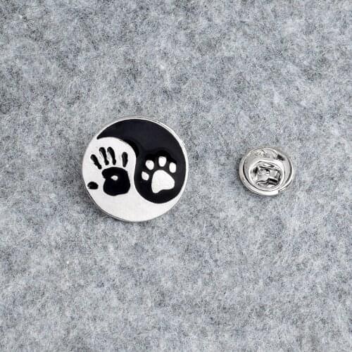 Palm and paw Brooch Promise pins Tai Chi Dog puppy Cat Kitten round pins Badge Animal related jewelry gift for dog owners