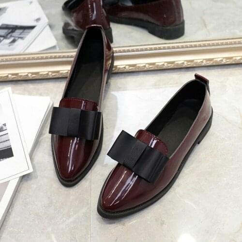 New Women Pumps Fashion Bowknot Shiny Patent Leather Block Chunky Low Heels Single Shoes Woman Pointed Toe Pumps Zapato Mujer