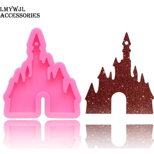New DIY handmade epoxy mirror crystal cartoon castle keychain pendant, chocolate baking silicone mold, epoxy resin jewelry tools