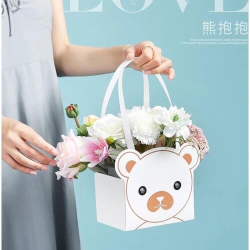 4pcs Cute Bear Bag Kraft Paper Gift Box Holiday Bear Creative Portable Flower Basket Birthday Gift Box Easter Candy Bag
