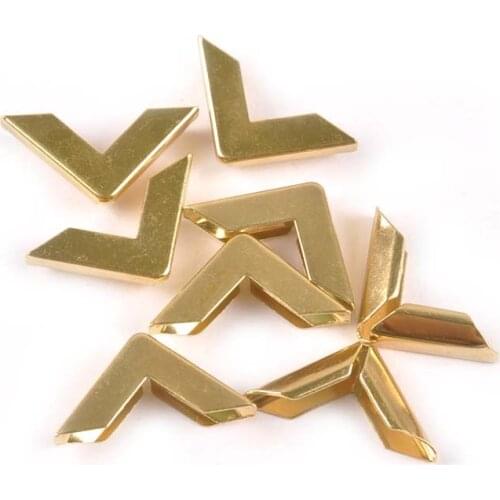 50pcs Trilateral Golden Metal Corners For Box Albums Menus Folders Decor Scrapbooking Accessories Books Corner Protectors C2098