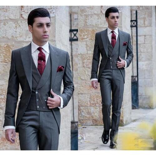 Elegant Men Pant Suits Light Gray Three-Piece (Blazer+Pant+Vest) Two Buttons Tuxedos Fashion Wedding Adults Clothing