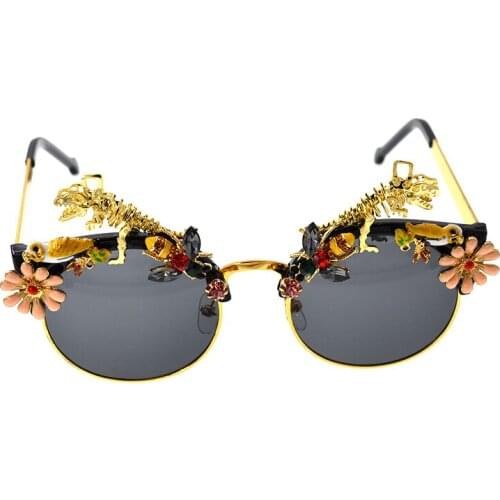 Luxury Gold Color Bee Baroque Vintage Sunglasses Fashion Women Black Shades Vintage Brand Glasses Designer Oculos