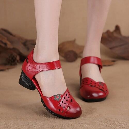 2020 Hot Sell Women Summer Casual Fashion Hollow Breathable Sandals Outdoor Thick Heels Shoes New Arrival