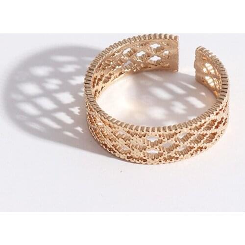 Simple Texture Copper Alloy Open Frame Rings Fashion Gold Color Hollow Ring Brincos Pendientes Jewelry for Women