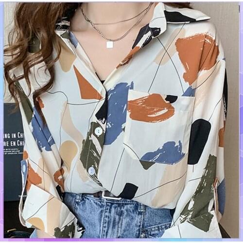 Flower Chiffon Shirt Womens Sunscreen Button-down Shirts Retro Hong Kong Top 2021 Thin Outer Tops Boho Print Loose T-Shirts