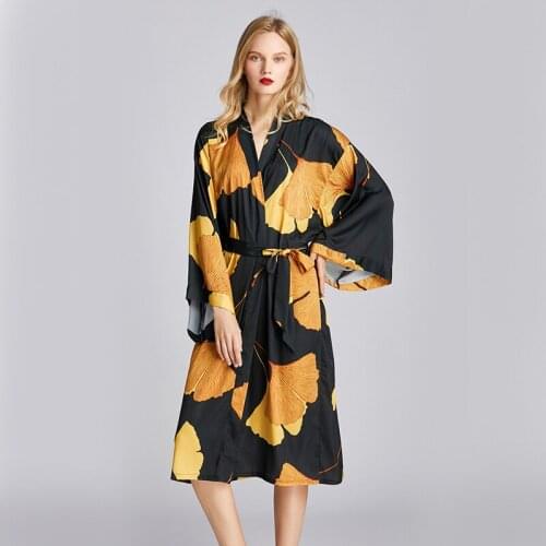 2021 New Women Printed Night Robe Nightwear Long Gown Pajamas Bathrobe