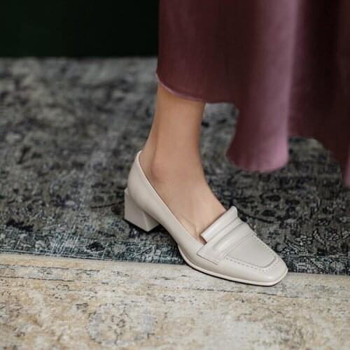 SKLFGXZY Spring Women Pumps Office Lady Genuine Leather Metal Decoration Square Toe Black Beige Mid Thick Heeled Shoes