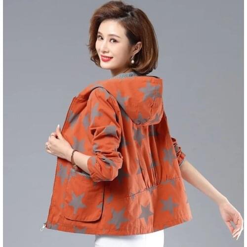 2021 New Autumn Womens Jackets Long Sleeve Hooded Coat Bomber Jacket Print Casual Windbreaker Female Fashion Outwears Plus Size