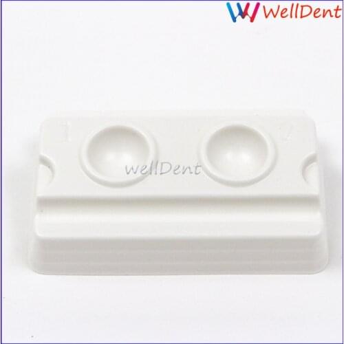 500pcs Dental Supply Adhesive Disposable Mixing 2 Holes Trays Model White Medical