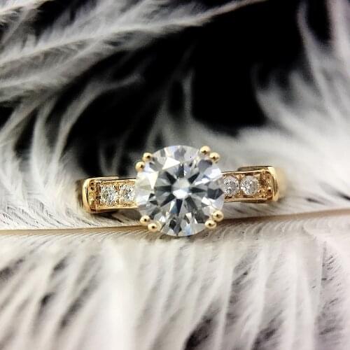 14K Yellow White Gold DF 0.6ct 5.5mm Round Cut DF Moissanite Engagement Ring Anniversary Ring Moissanite Ring For Women