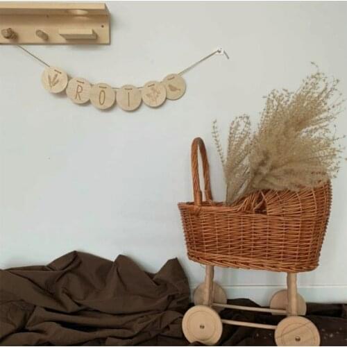 XXFE 1 Set Natural Wooden Slices Tag with Rope Basswood Letters Card Hanging Banner