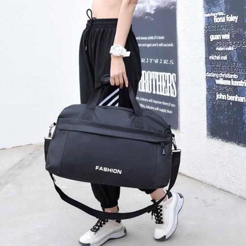 Summer New Fashion Travel Bag Female Yoga Sports Bags Waterproof Duffle bag Fitness Handbags Crossbody Shoudler Bags For Women
