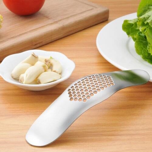 Stainless Steel Arc-shaped Garlic Press Garlic Crusher Press Mincer Grinding Slicer Chopper Cutter LX7588