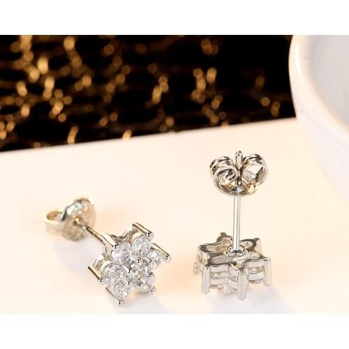 Womens Flower Shaped Small Stud Earrings Quality Rose Gold Crystal Stone Jewelry Womens Engagement Party Best Gift