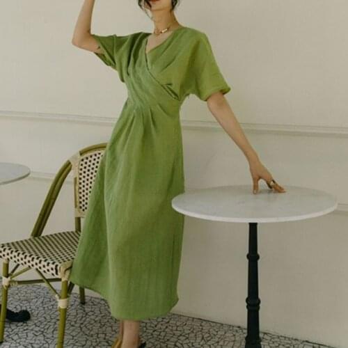 French long skirt design sense niche skirt summer 2021 new fashion green bubble sleeve dress